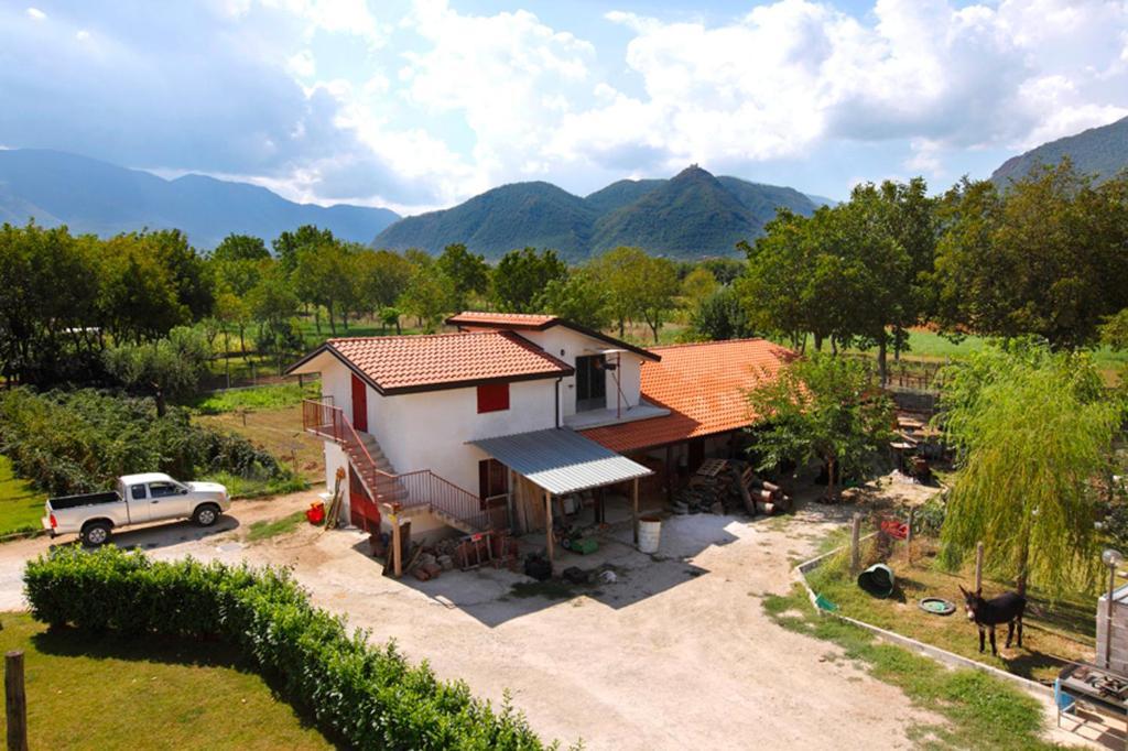 Azienda Agrituristica Pericle Монтелла Экстерьер фото