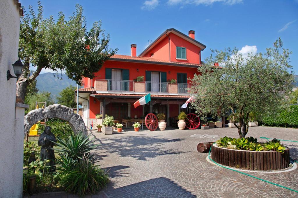 Azienda Agrituristica Pericle Монтелла Экстерьер фото