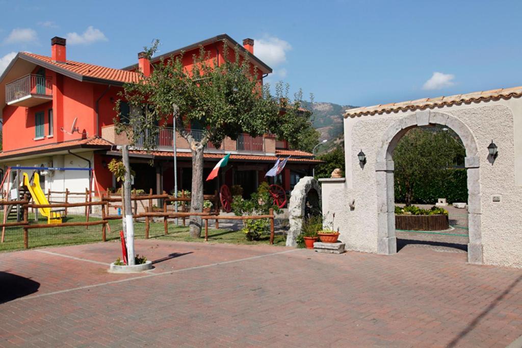 Azienda Agrituristica Pericle Монтелла Экстерьер фото