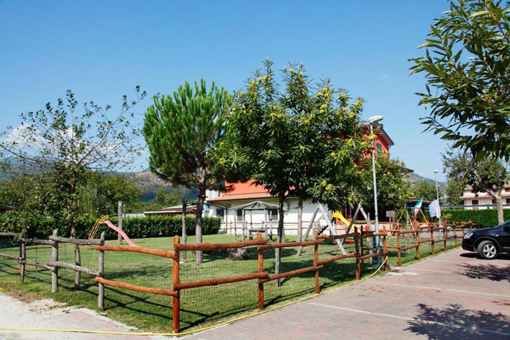 Azienda Agrituristica Pericle Монтелла Экстерьер фото