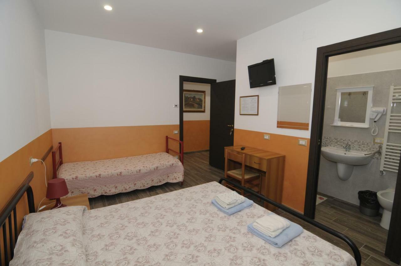 Azienda Agrituristica Pericle Монтелла Экстерьер фото